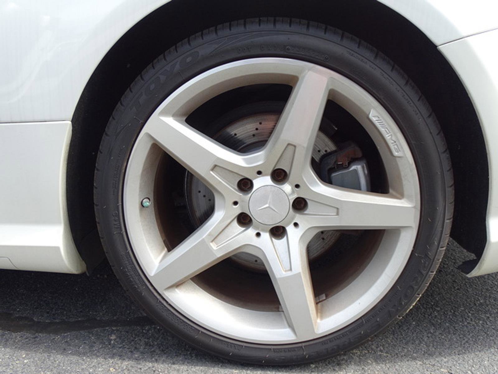 Used 2013 Mercedes-Benz SL 550 image 6