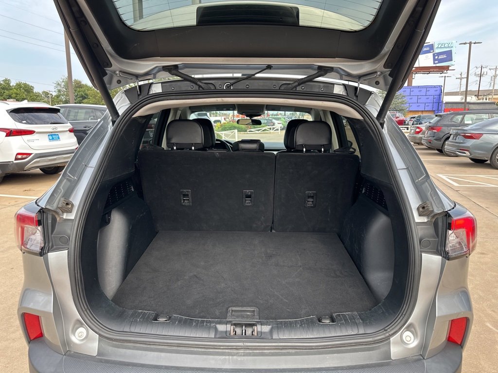 Used 2022 Ford Escape SEL image 11