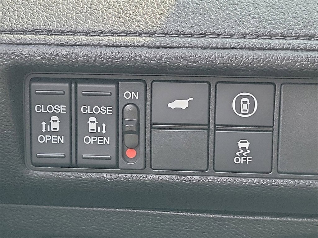 Used 2023 Honda Odyssey Sport image 13