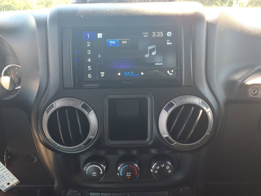 Used 2013 Jeep Wrangler Sport w/ Trailer Tow Group AWD/4WD image 7