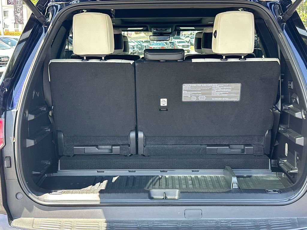 Used 2023 Toyota Sequoia Capstone AWD/4WD image 18