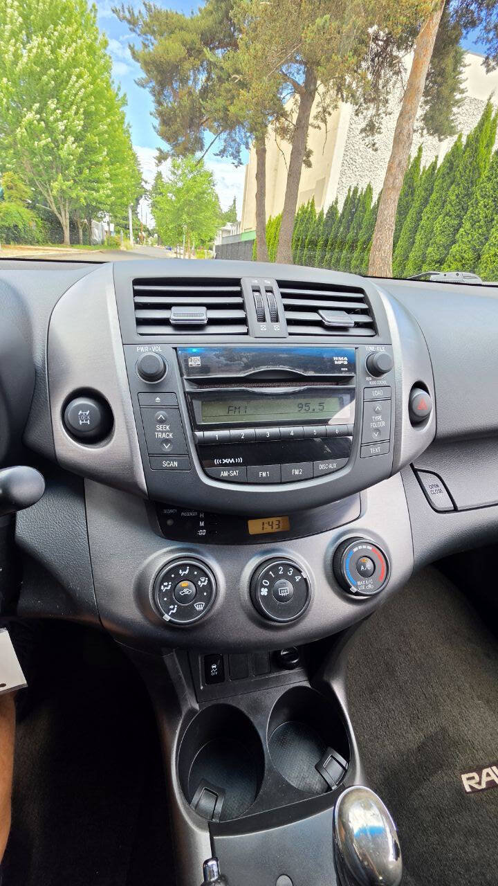 Used 2010 Toyota RAV4 Sport AWD/4WD image 14