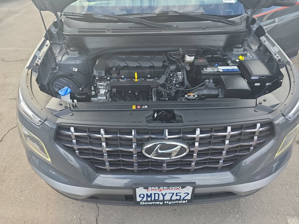 Used 2024 Hyundai Venue Limited FWD image 20