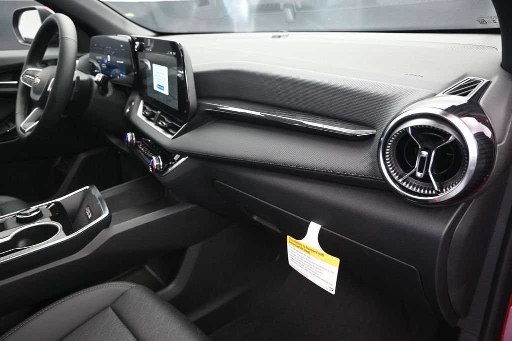 New 2026 Chevrolet Equinox LT w/ Convenience Package II FWD image 24