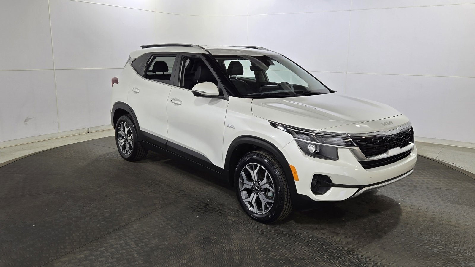 Used 2022 Kia Seltos EX