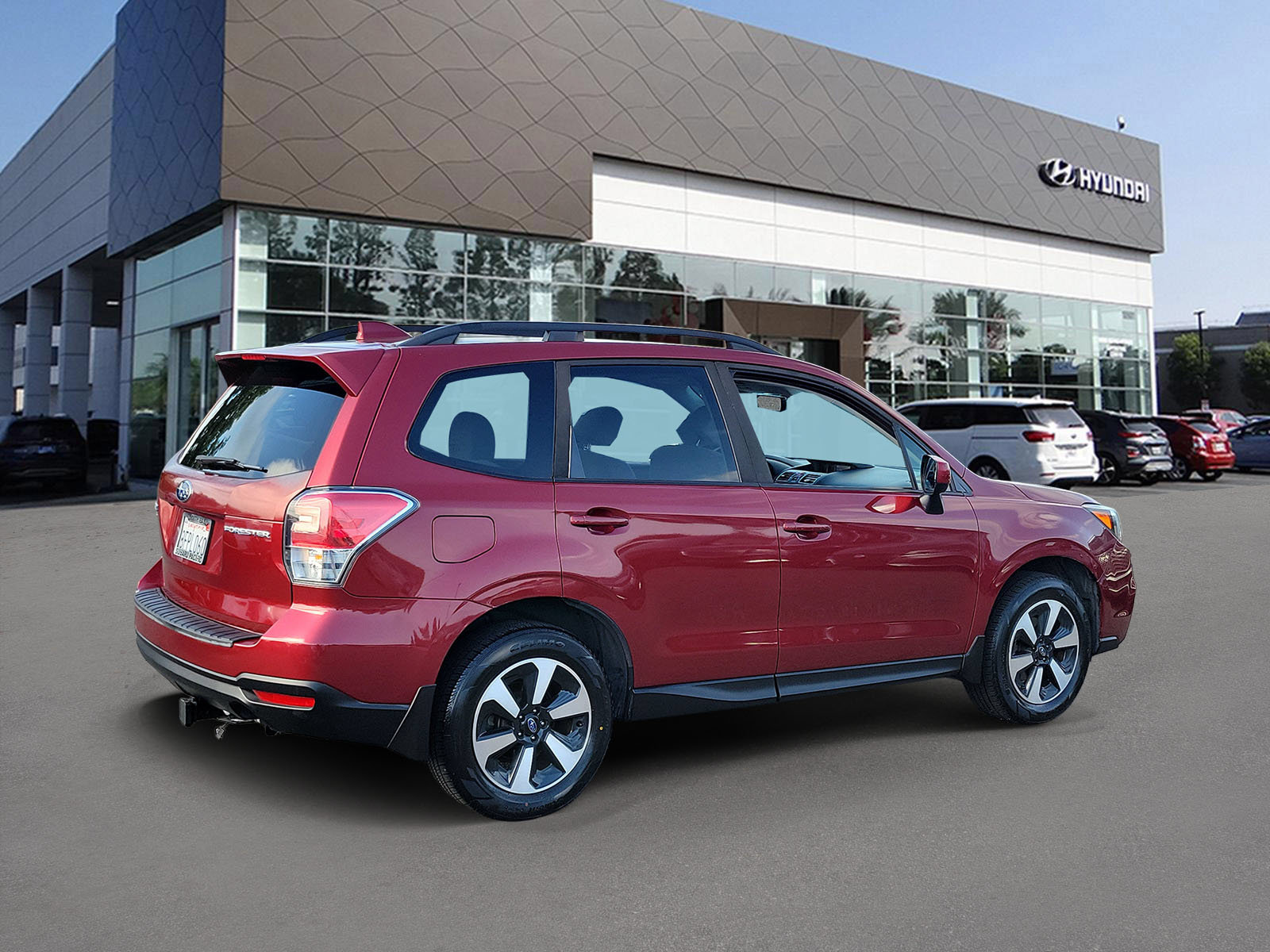 Used 2018 Subaru Forester 2.5i Premium AWD/4WD image 2