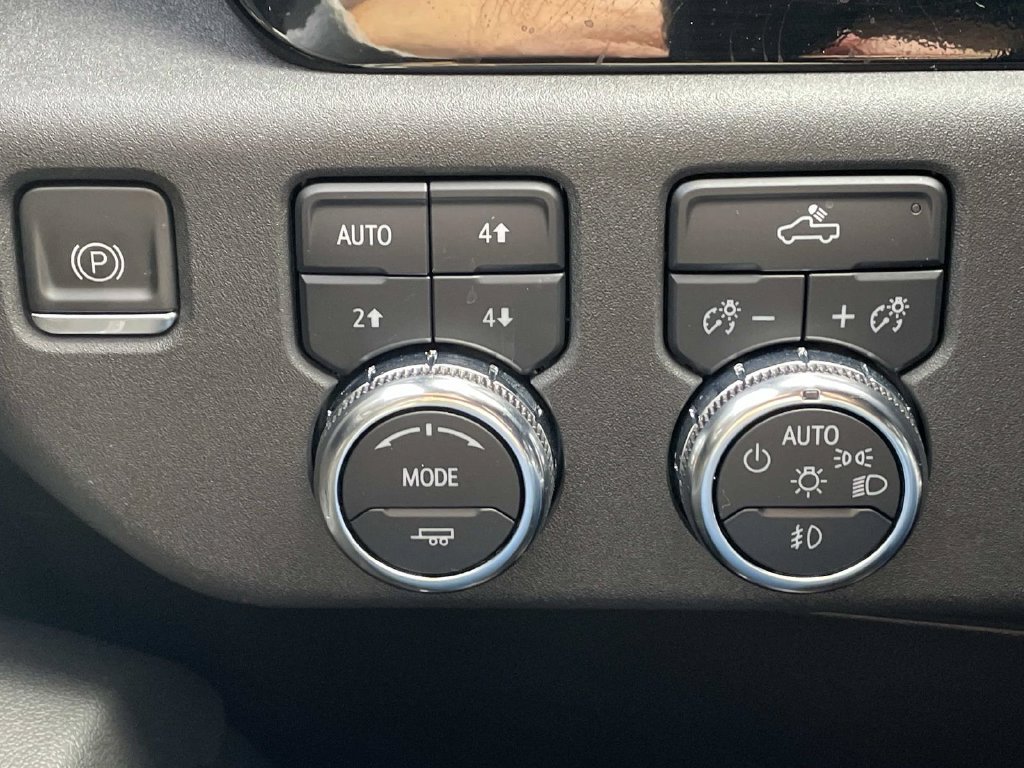 Used 2023 GMC Sierra 1500 Elevation AWD/4WD image 19