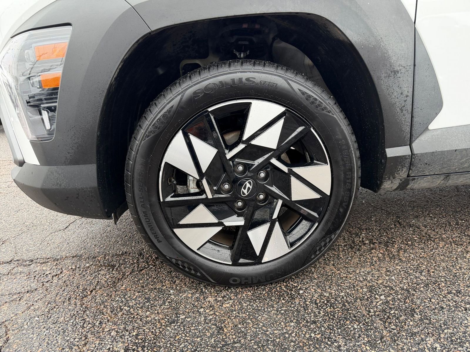 Used 2025 Hyundai Kona SEL image 30