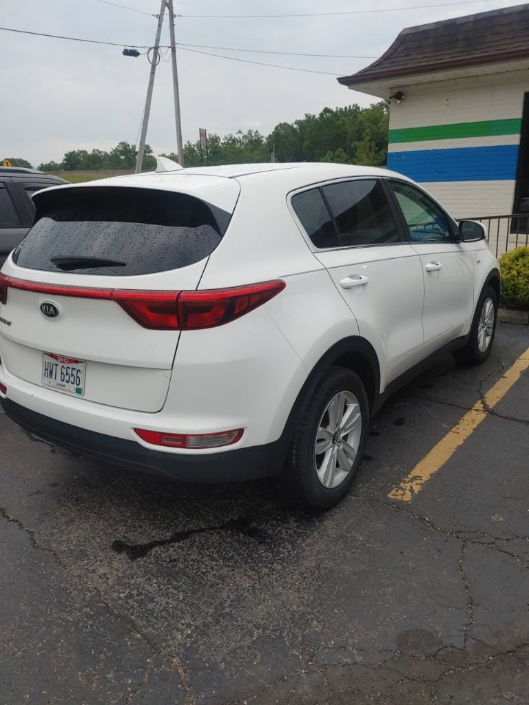 Used 2018 Kia Sportage LX AWD/4WD image 4