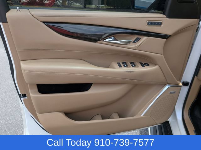 Used 2020 Cadillac Escalade ESV Platinum AWD/4WD image 12
