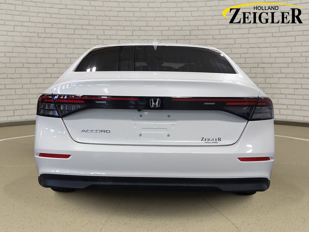 Used 2024 Honda Accord EX image 6
