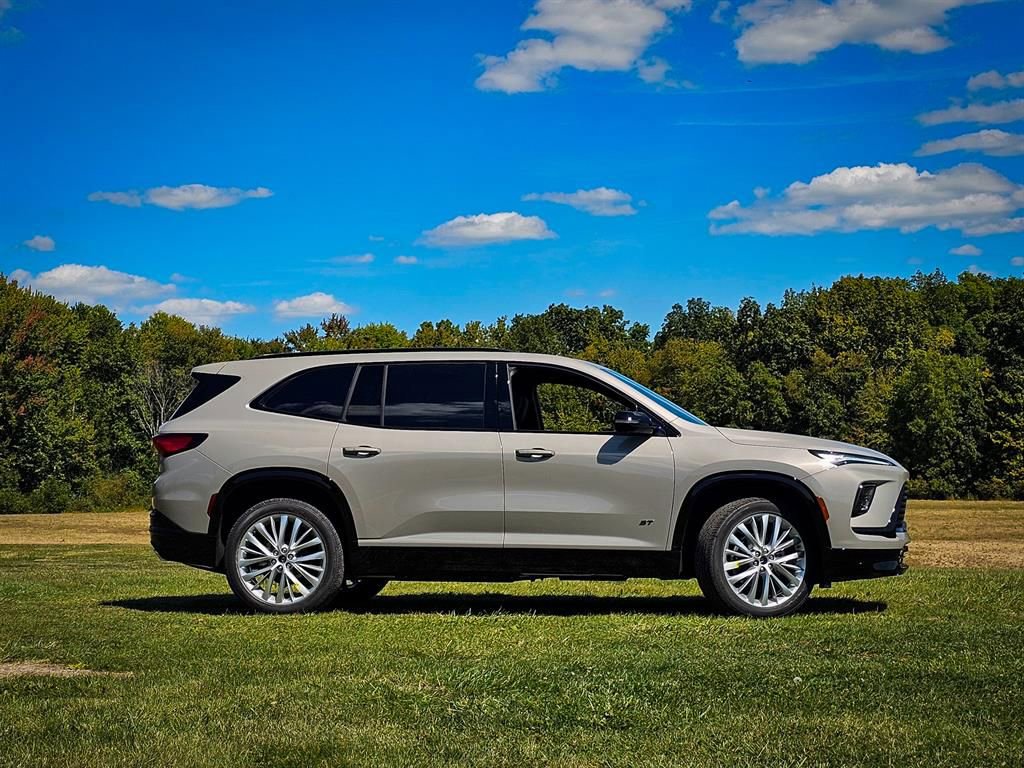 New 2026 Buick Enclave Sport Touring w/ Power Package image 3