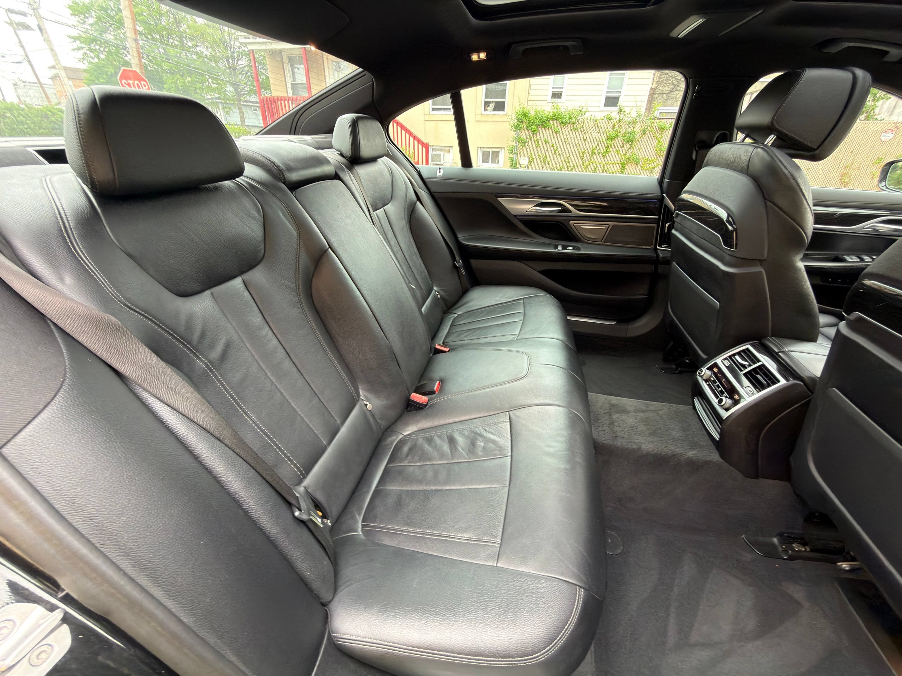 Used 2019 BMW 740i xDrive w/ M Sport Package AWD/4WD image 21