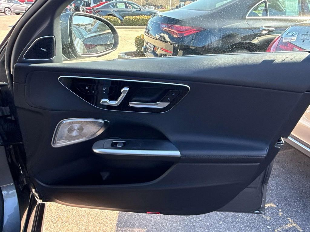 Used 2024 Mercedes-Benz C 300 Sedan image 14