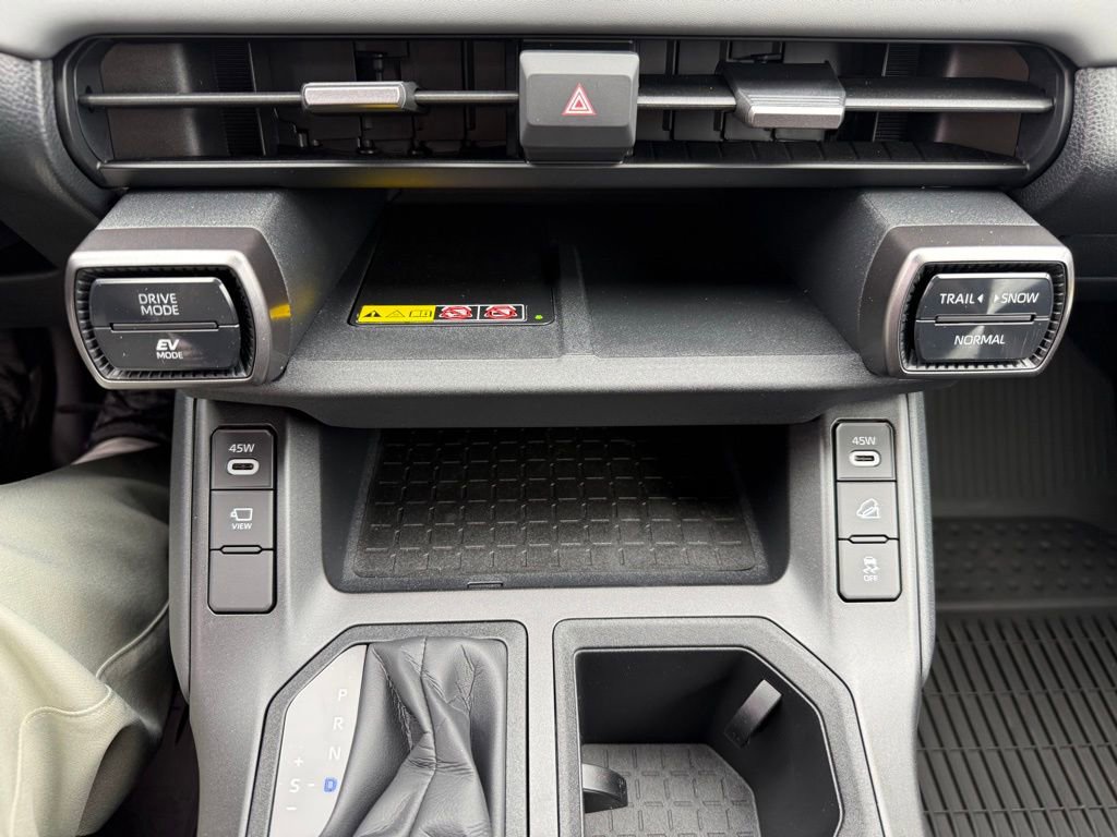 New 2026 Toyota RAV4 XSE AWD/4WD image 24