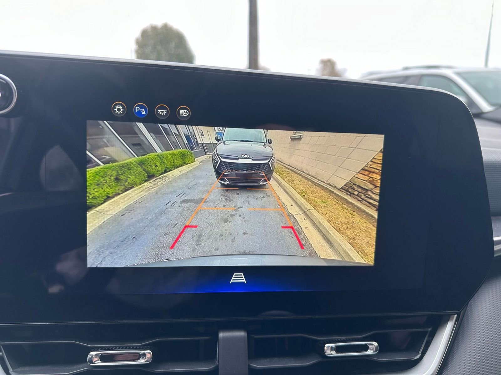 Used 2025 Chevrolet Equinox LT image 17