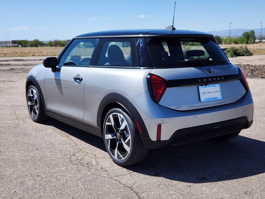 New 2026 MINI Cooper 2-Door Hardtop FWD image 3