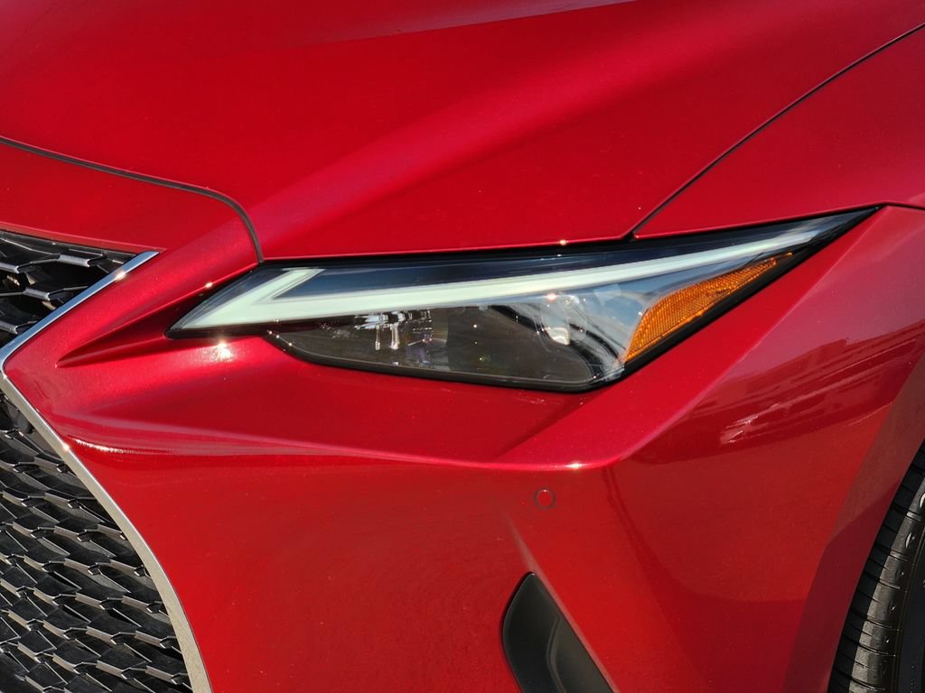 Used 2024 Lexus IS 300 w/ Comfort Package RWD image 9