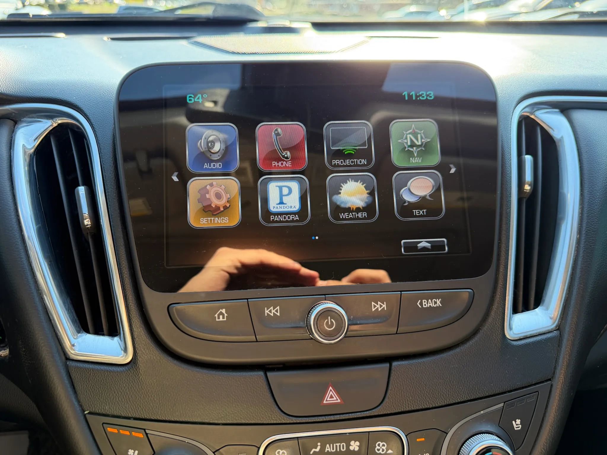 Used 2016 Chevrolet Malibu Premier w/ Driver Confidence Package image 17