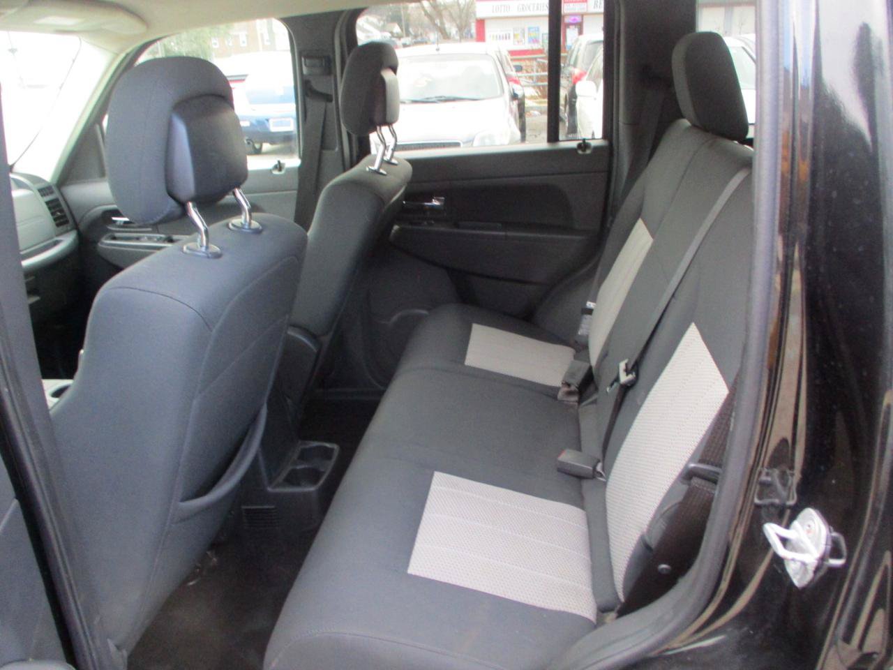 Used 2010 Jeep Liberty Sport w/ Popular Equipment Group AWD/4WD image 9