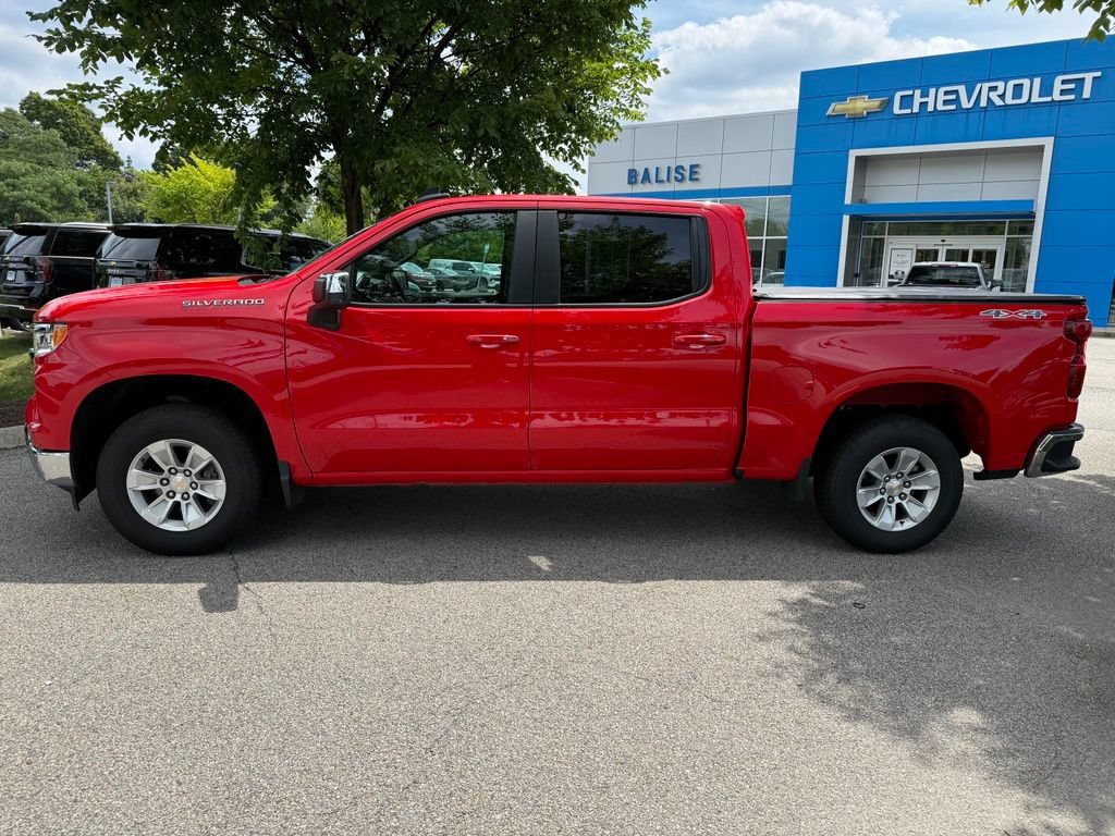 Used 2025 Chevrolet Silverado 1500 LT AWD/4WD image 2