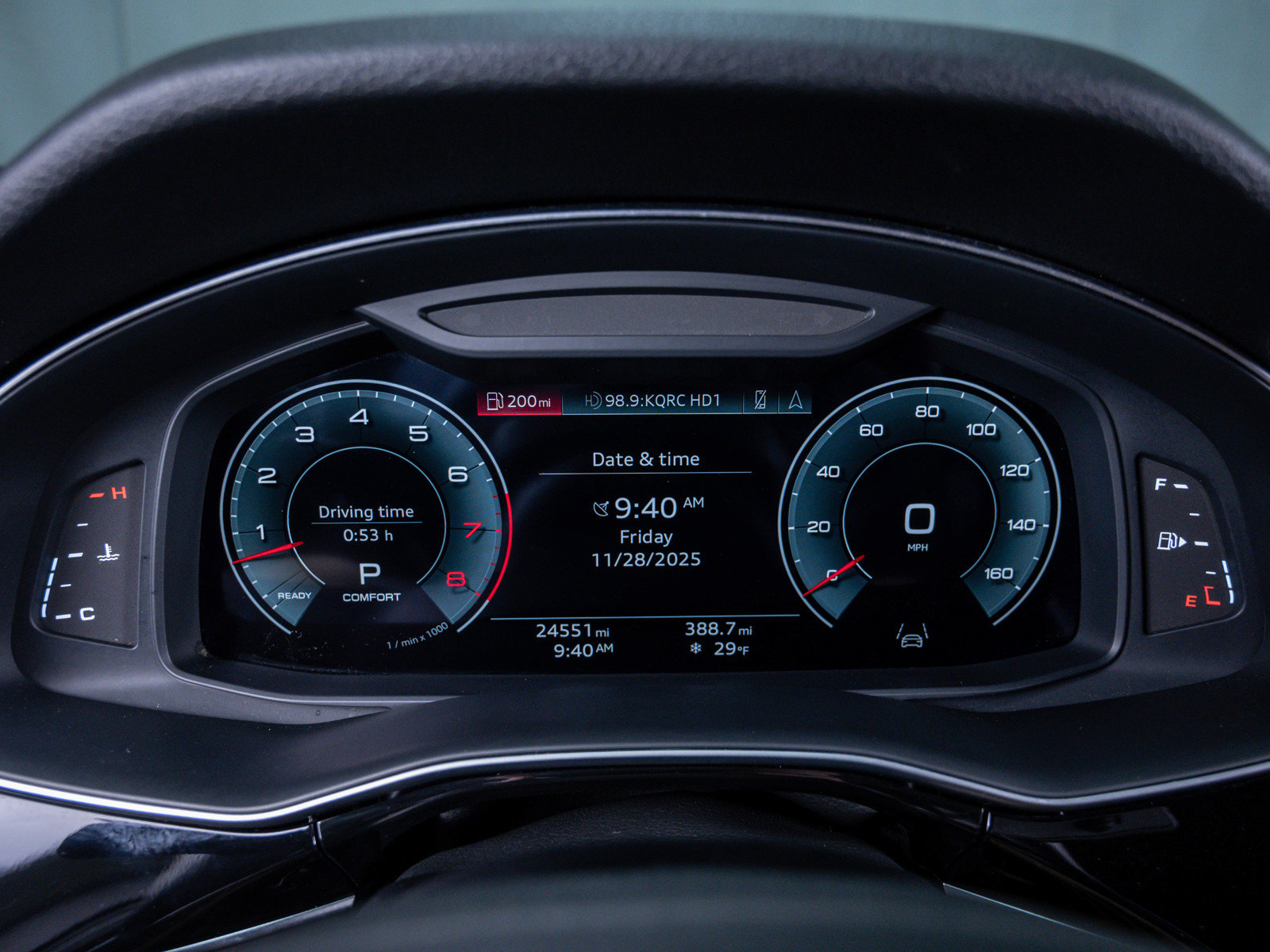 Used 2023 Audi Q7 3.0T Prestige image 25