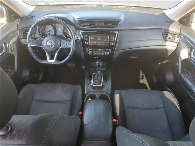 Used 2019 Nissan Rogue SV w/ Premium Package FWD image 17