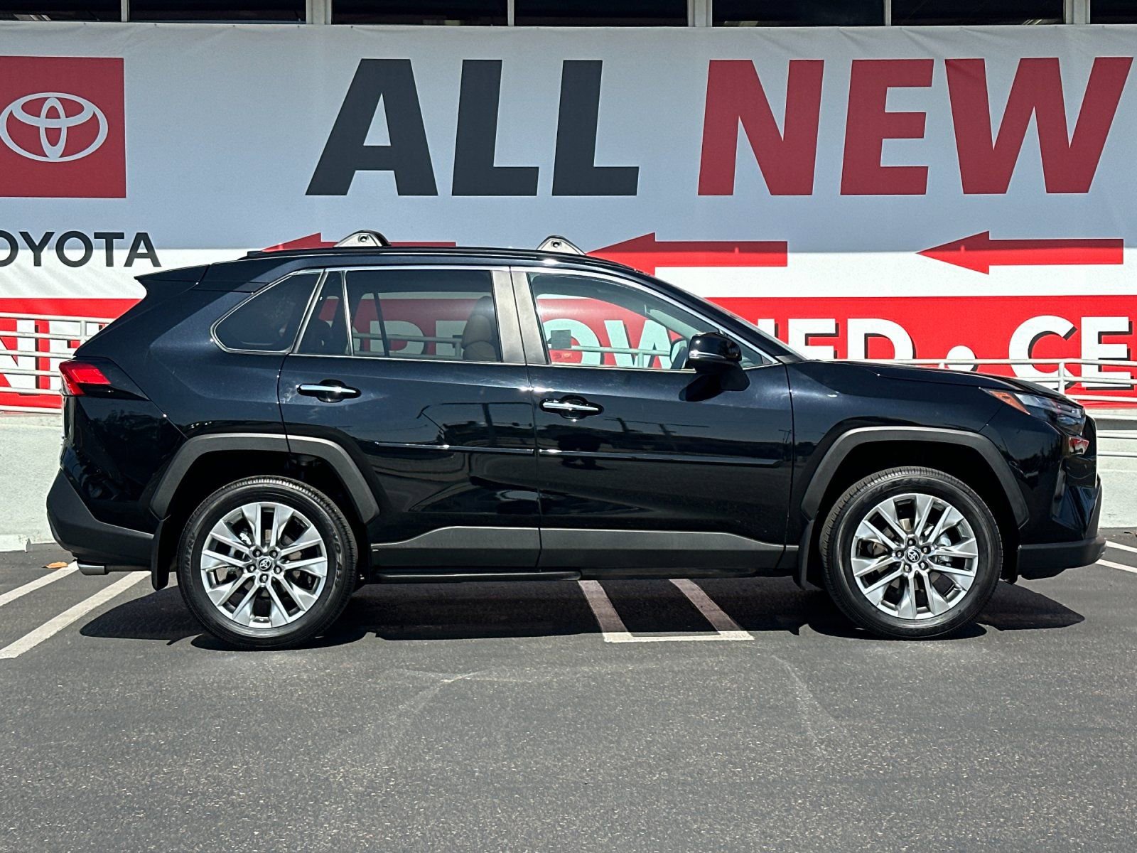 Used 2025 Toyota RAV4 Limited w/ Weather Package AWD/4WD image 6