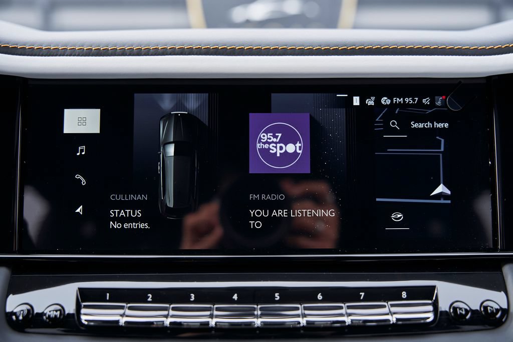 Used 2026 Rolls-Royce Cullinan AWD/4WD image 76