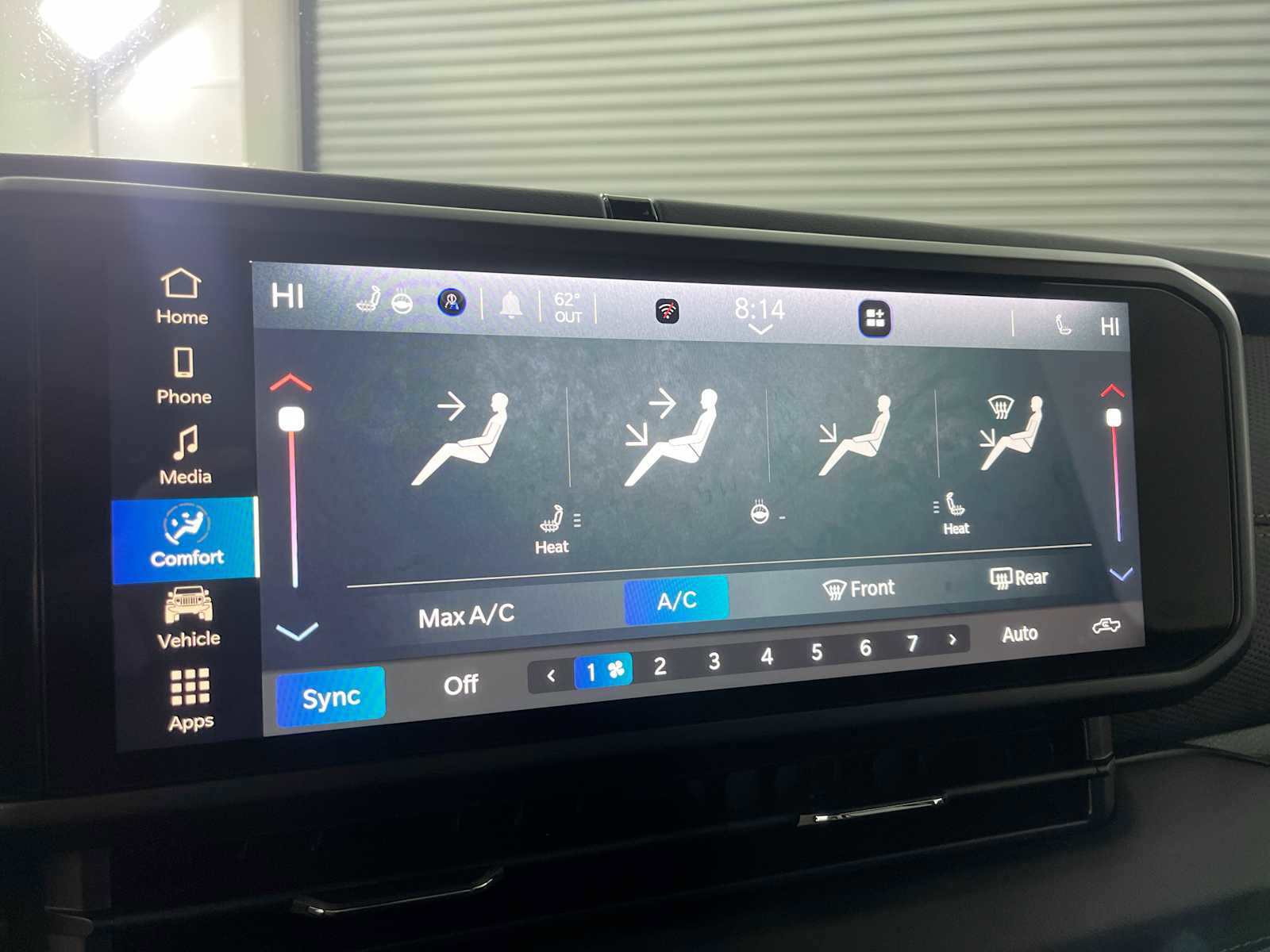 Used 2025 Jeep Gladiator Mojave w/ Convenience Group image 21