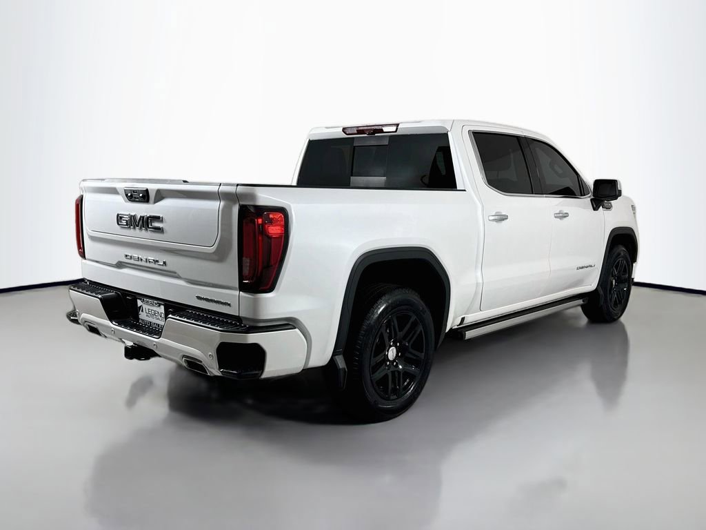 Used 2023 GMC Sierra 1500 Denali w/ Technology Package AWD/4WD image 4