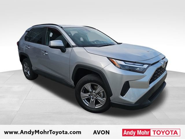 Used 2022 Toyota RAV4 XLE w/ Convenience Package image 1