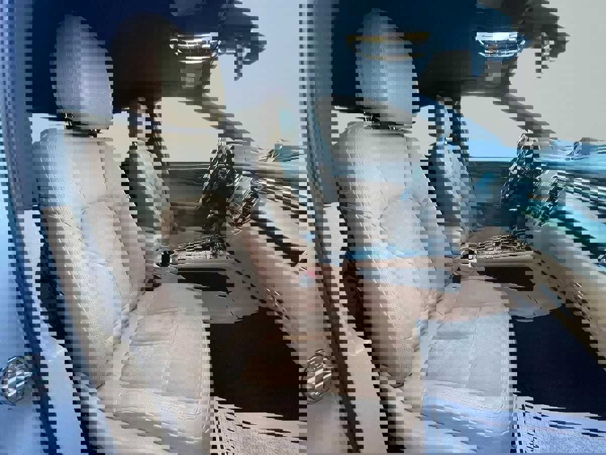 Used 2017 Porsche Macan image 12