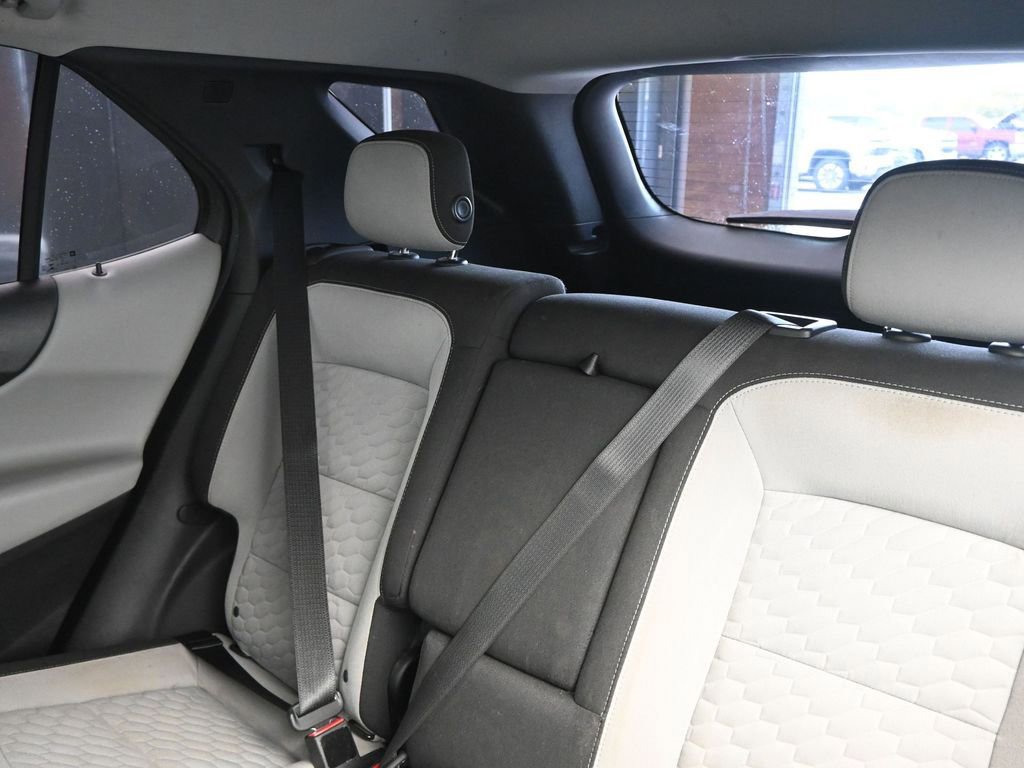 Used 2019 Chevrolet Equinox LS FWD image 18