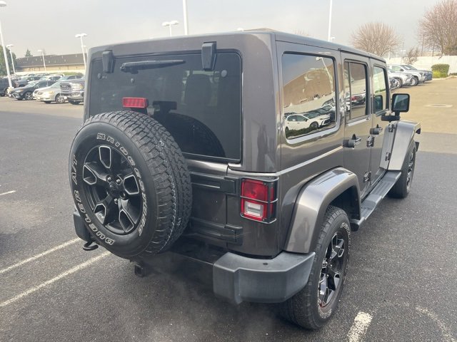 Used 2018 Jeep Wrangler Unlimited Sahara image 5