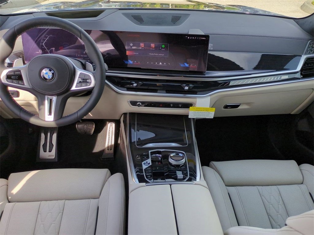 New 2026 BMW X7 M60i image 13