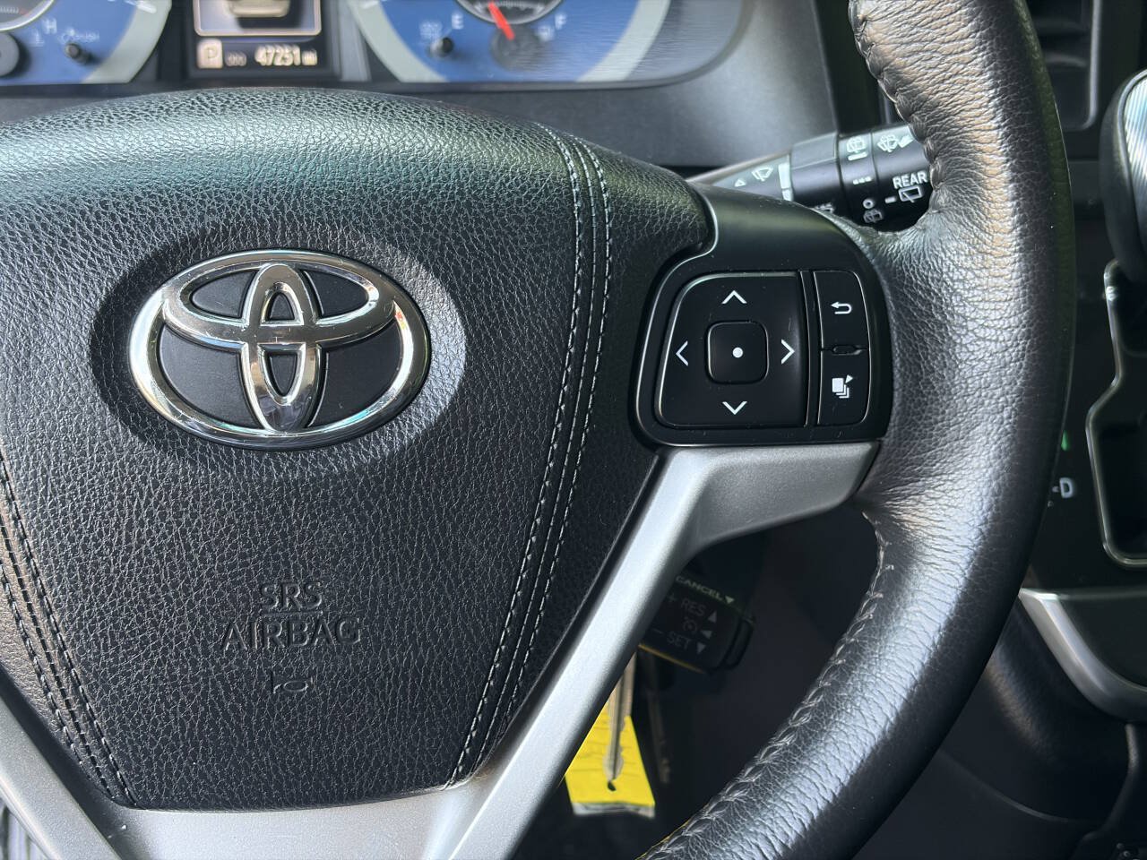 Used 2017 Toyota Sienna SE Premium FWD image 36
