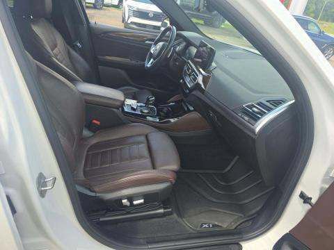 Used 2022 BMW X4 xDrive30i w/ Premium Package AWD/4WD image 8