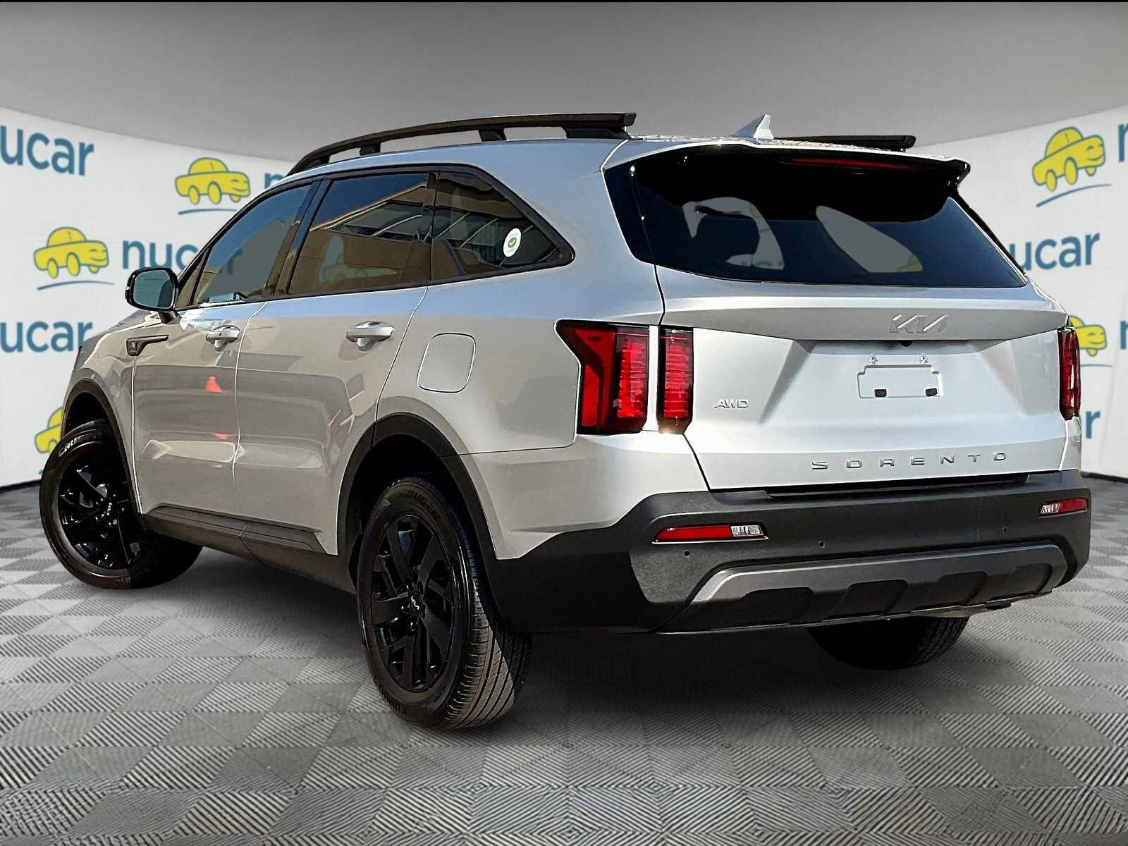 Used 2022 Kia Sorento S image 4