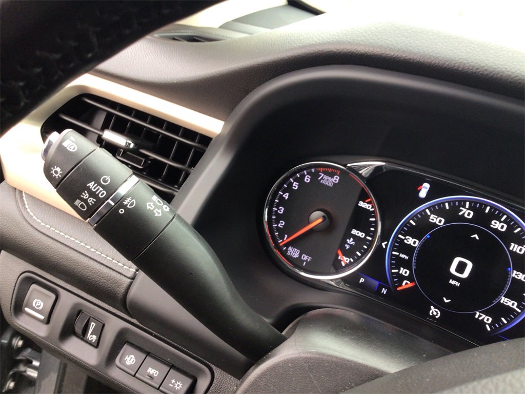 Used 2021 GMC Acadia Denali w/ Denali Ultimate Package image 18