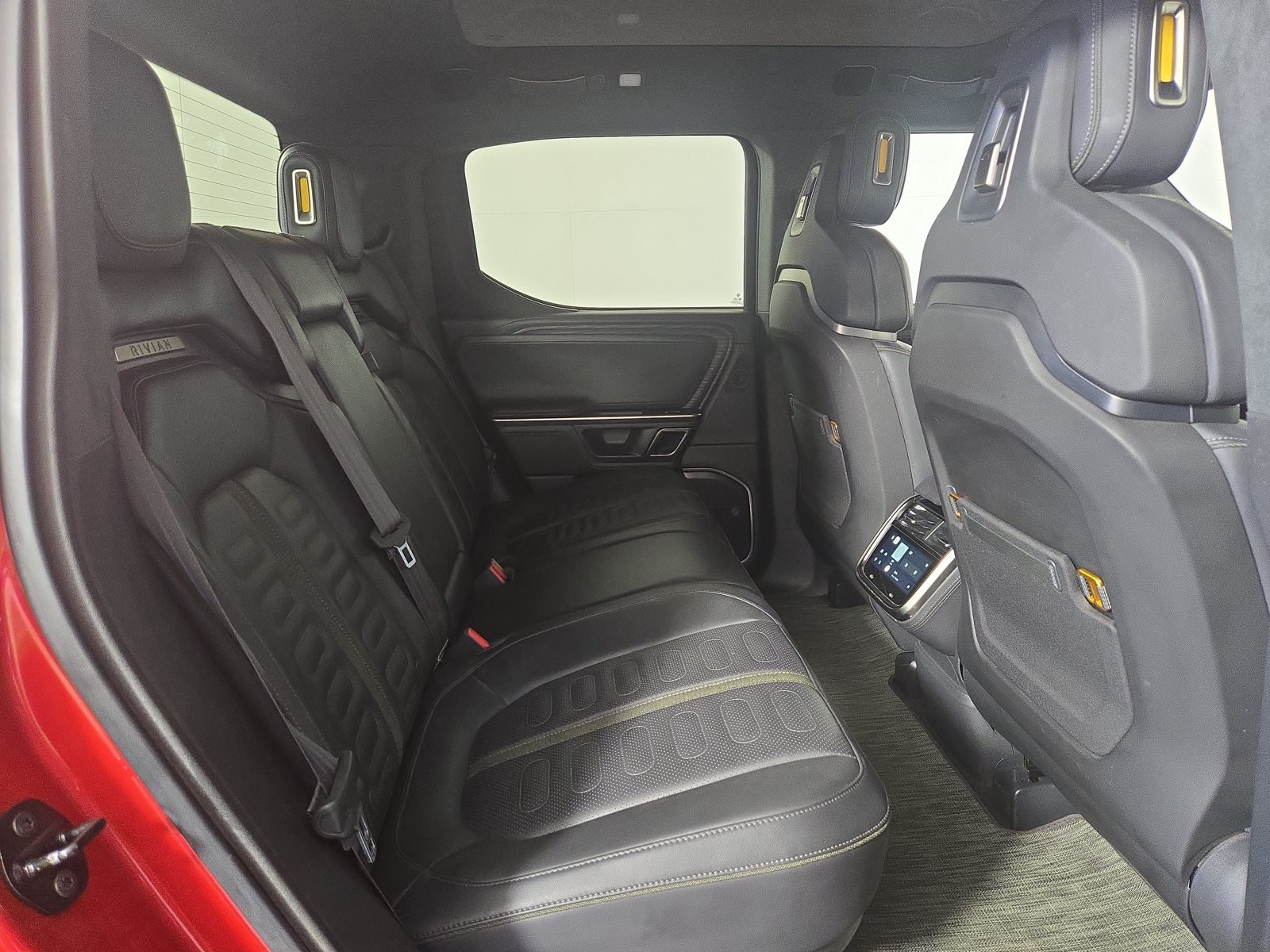 Used 2023 Rivian R1T Adventure Dual AWD/4WD image 22
