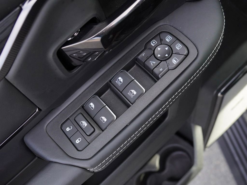 New 2026 RAM 2500 Rebel w/ Rebel Level 2 Equipment Group image 13