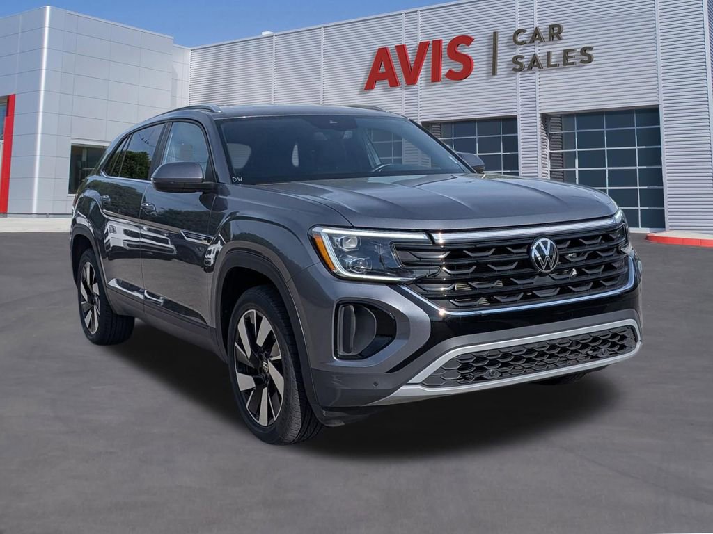Used 2025 Volkswagen Atlas Cross Sport SE FWD image 3