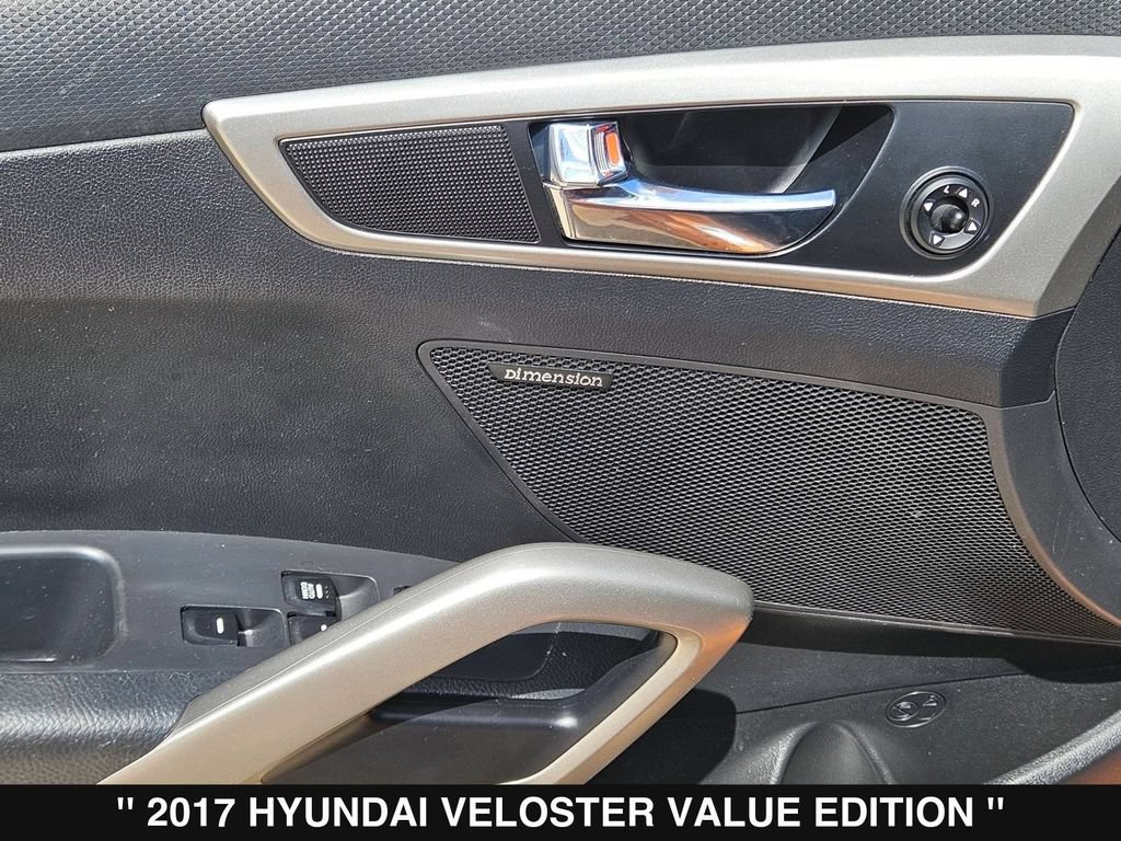 Used 2017 Hyundai Veloster Value Edition FWD image 15