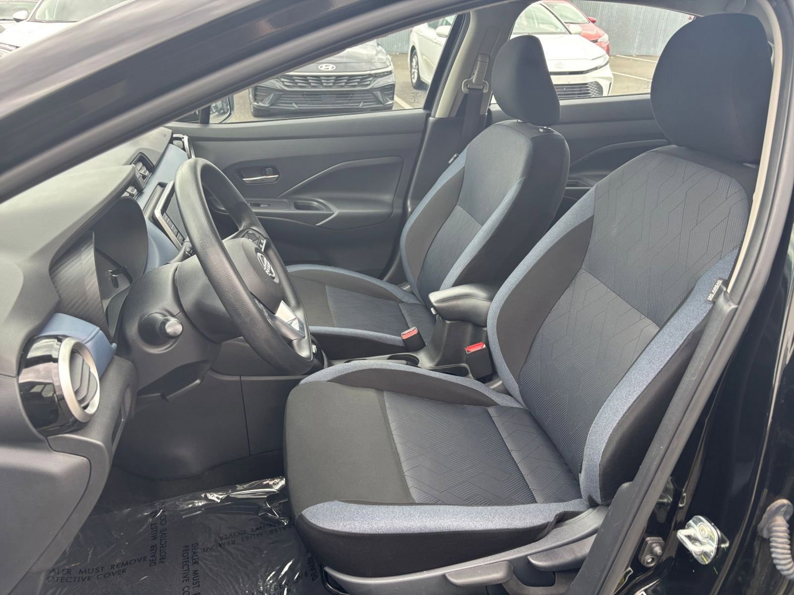 Used 2025 Nissan Versa SV FWD image 34