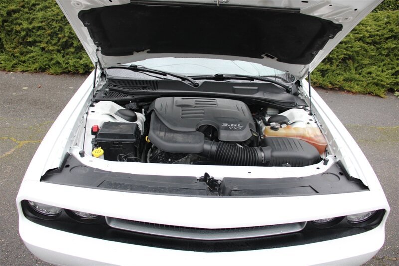 Used 2013 Dodge Challenger SXT w/ Super Sport Group image 18
