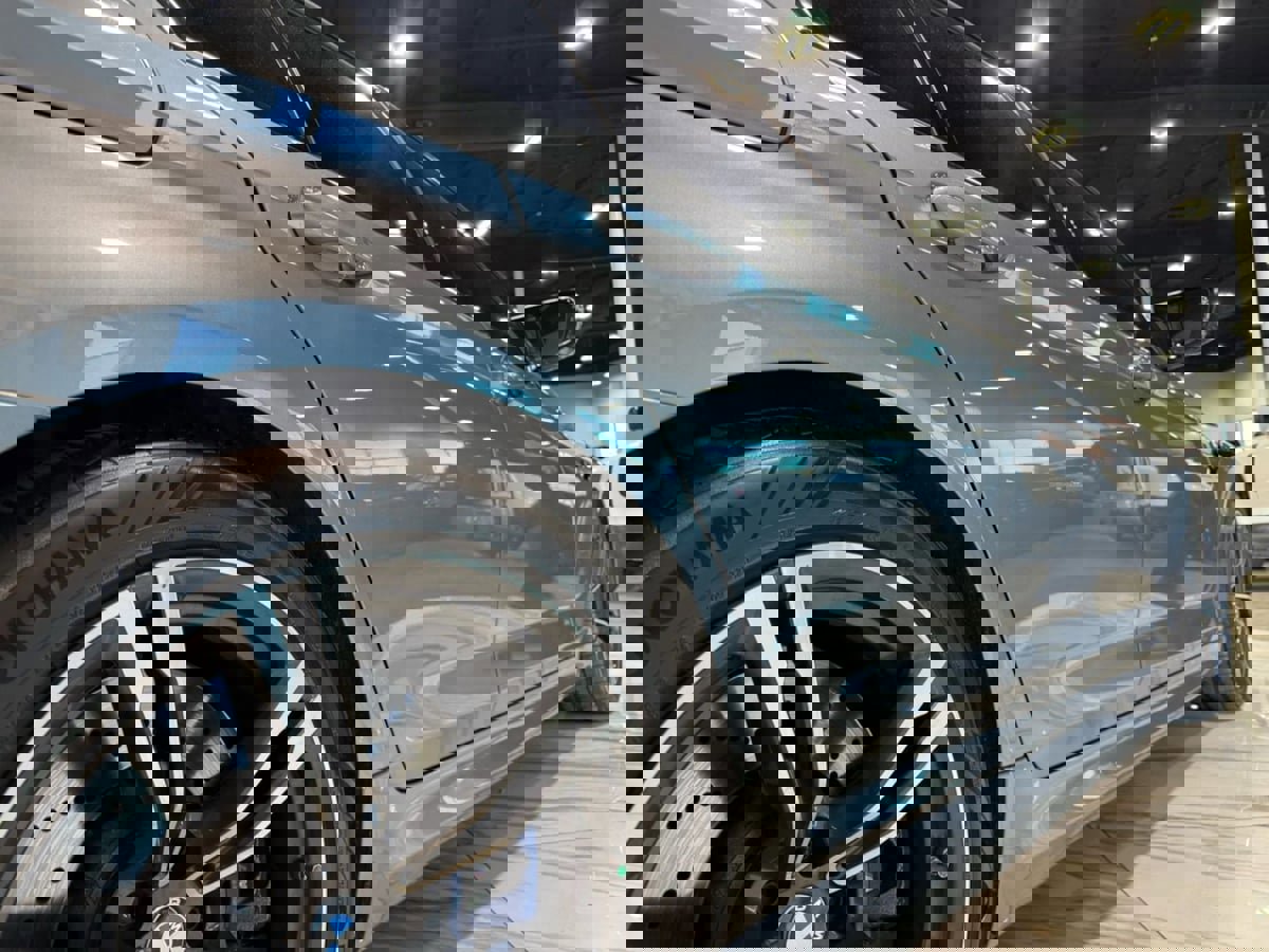 Used 2019 BMW M5 w/ Executive Package image 9