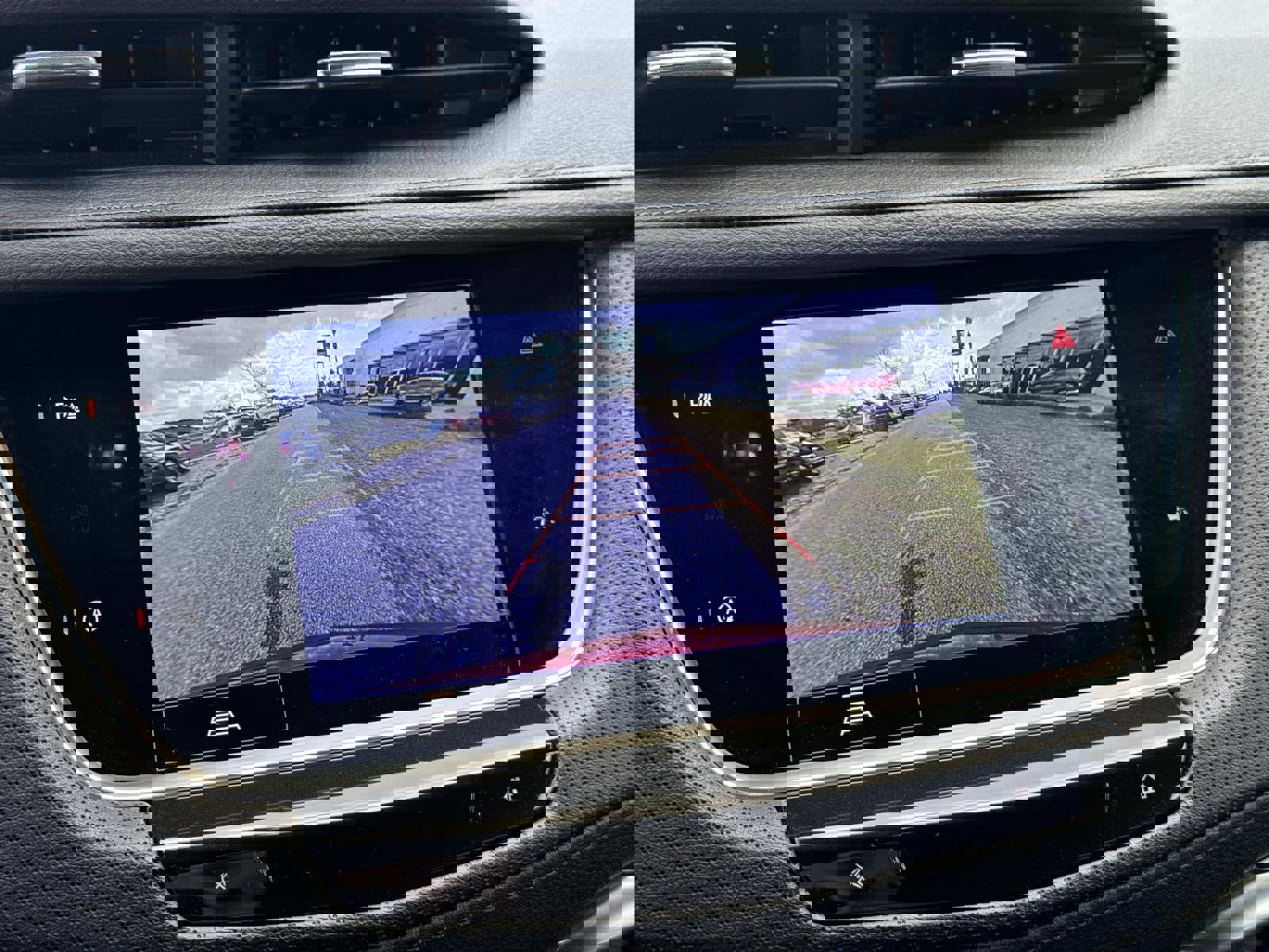 Certified 2023 Cadillac XT6 Luxury image 29