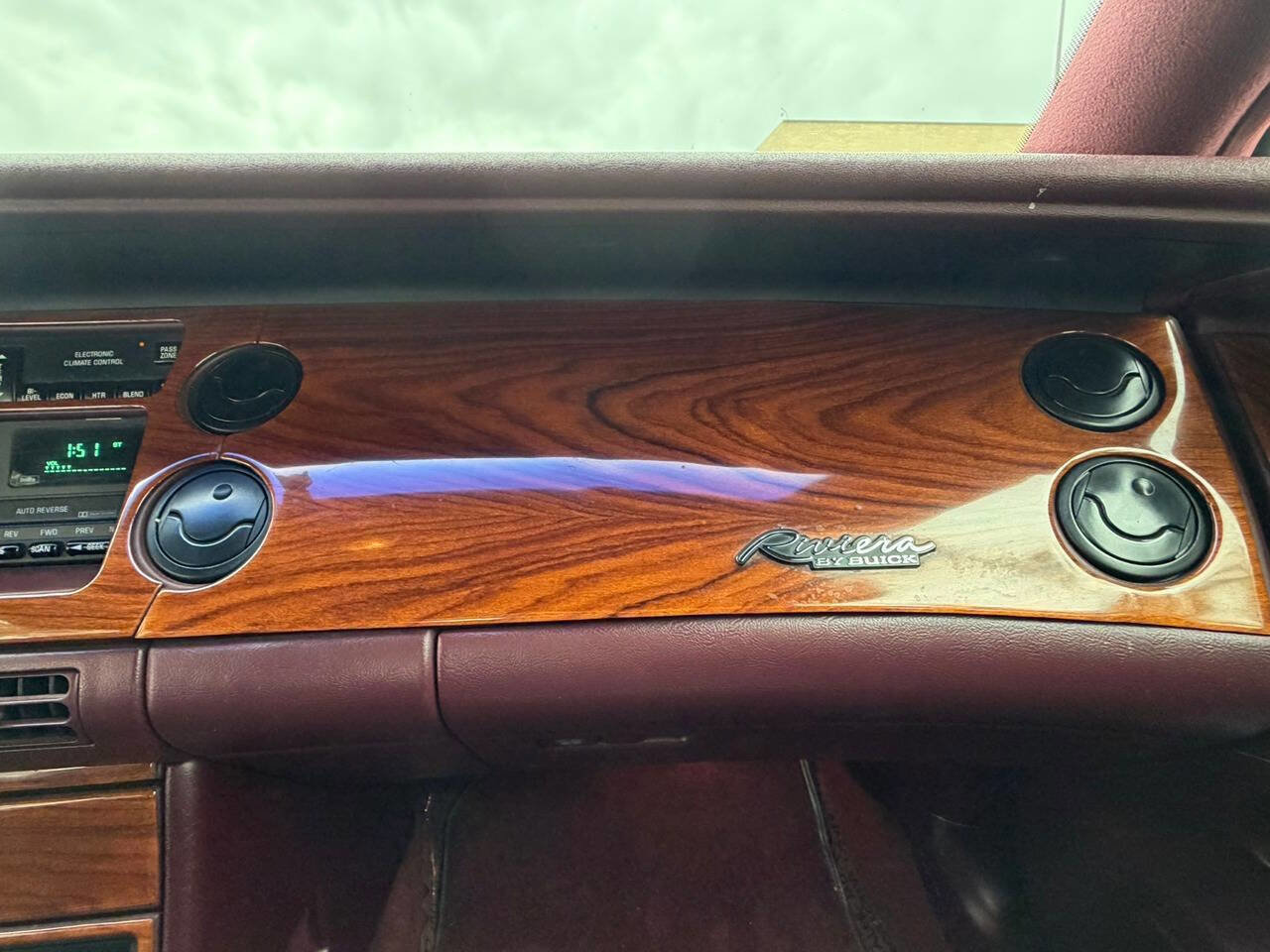 Used 1995 Buick Riviera Supercharged Coupe image 37