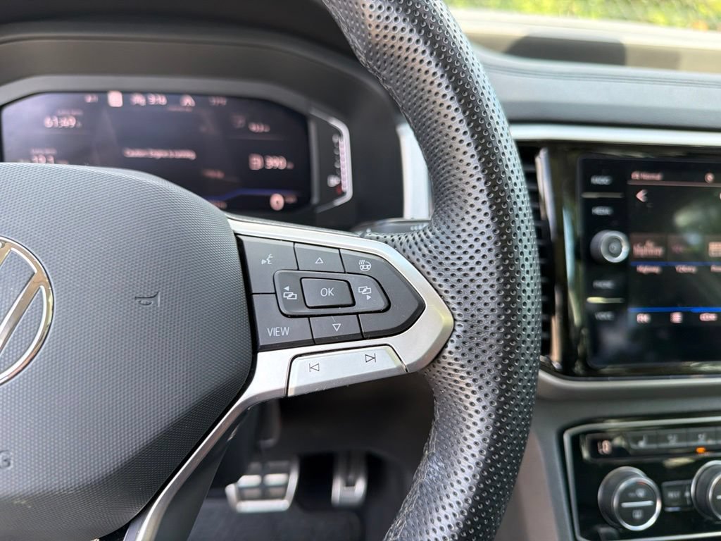 Used 2023 Volkswagen Atlas SEL R-Line AWD/4WD image 17